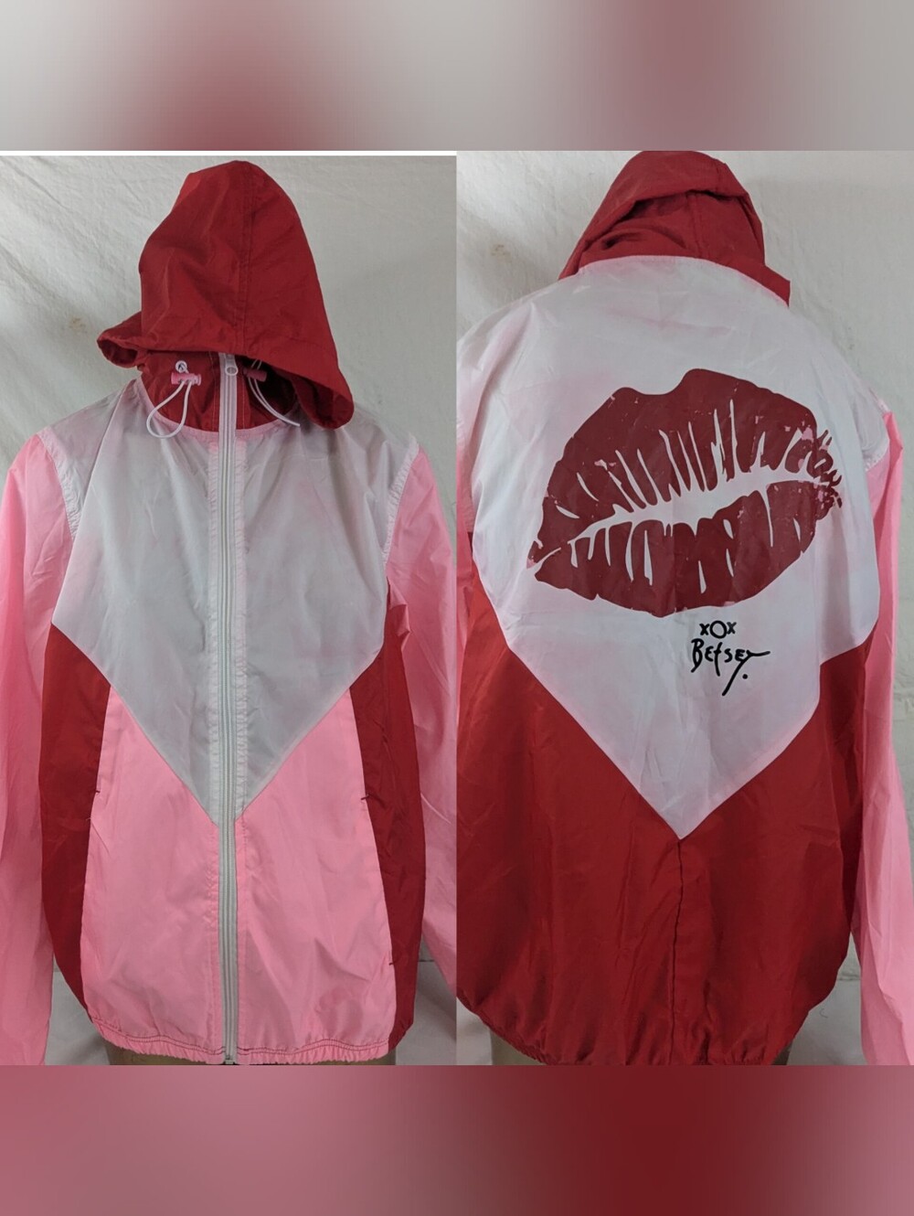 Betsey Johnson Red White & Pink Colorblock Hooded Windbreaker Lip Graohic Large